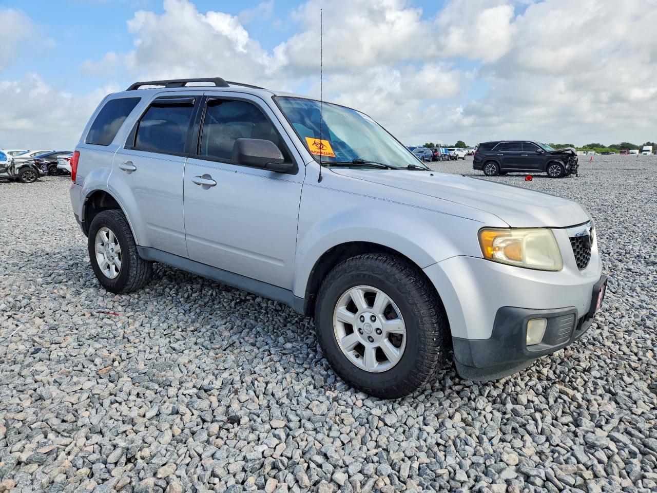 2010 Mazda Tribute I Silver vin: 4F2CY0C74AKM08523