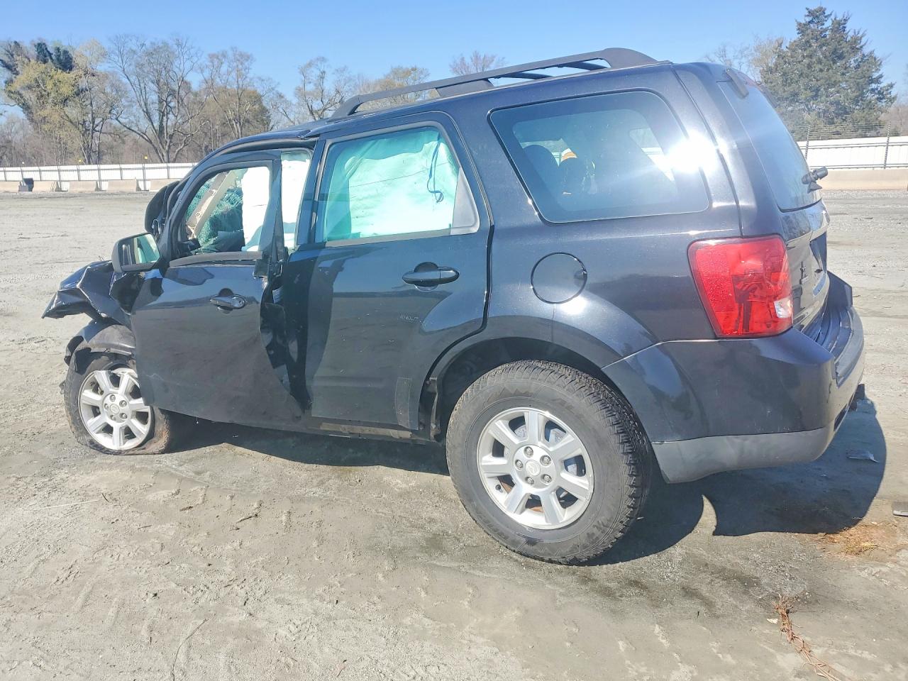2011 Mazda Tribute I Black vin: 4F2CY0C74BKM02545
