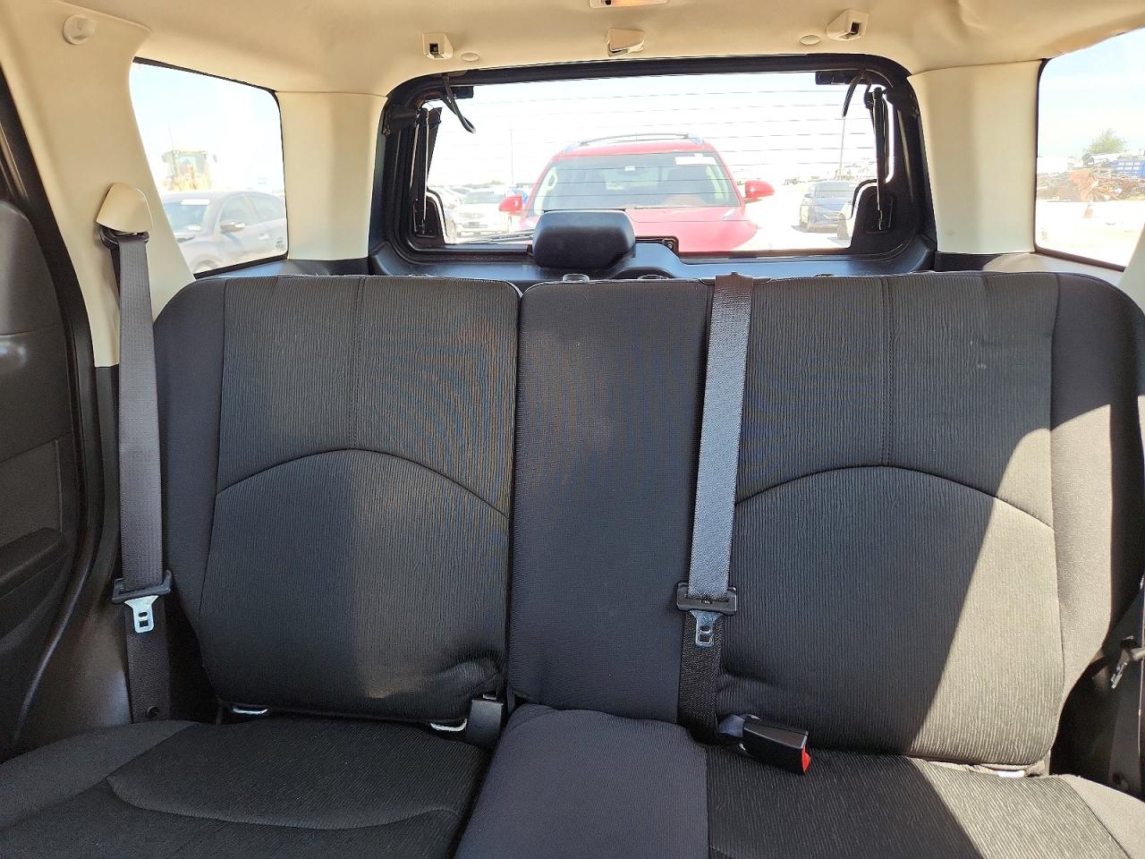 2011 Mazda Tribute I Бирюзовый vin: 4F2CY0C74BKM07017