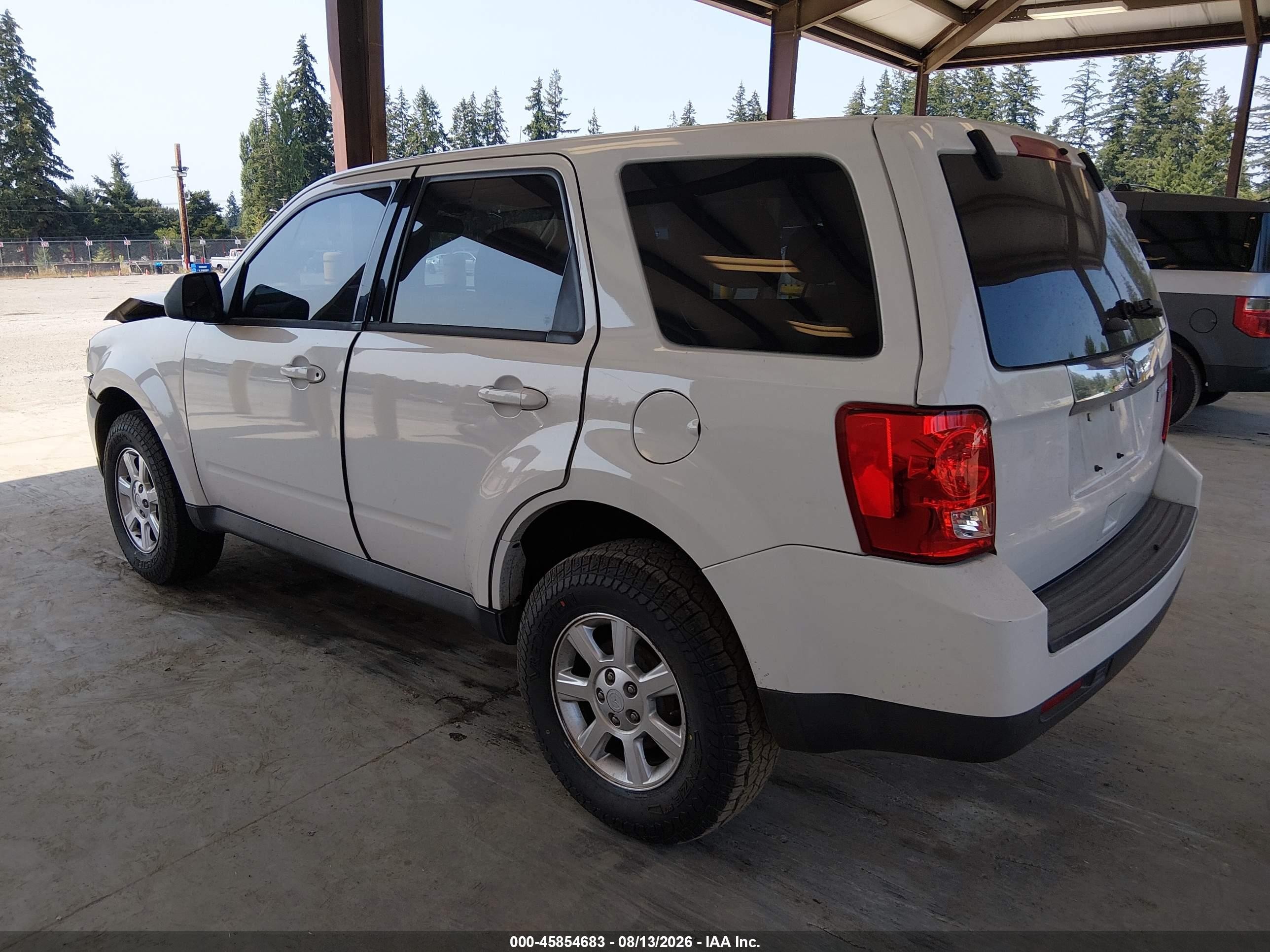 2011 Mazda Tribute I Sport Белый vin: 4F2CY0C74BKM07230