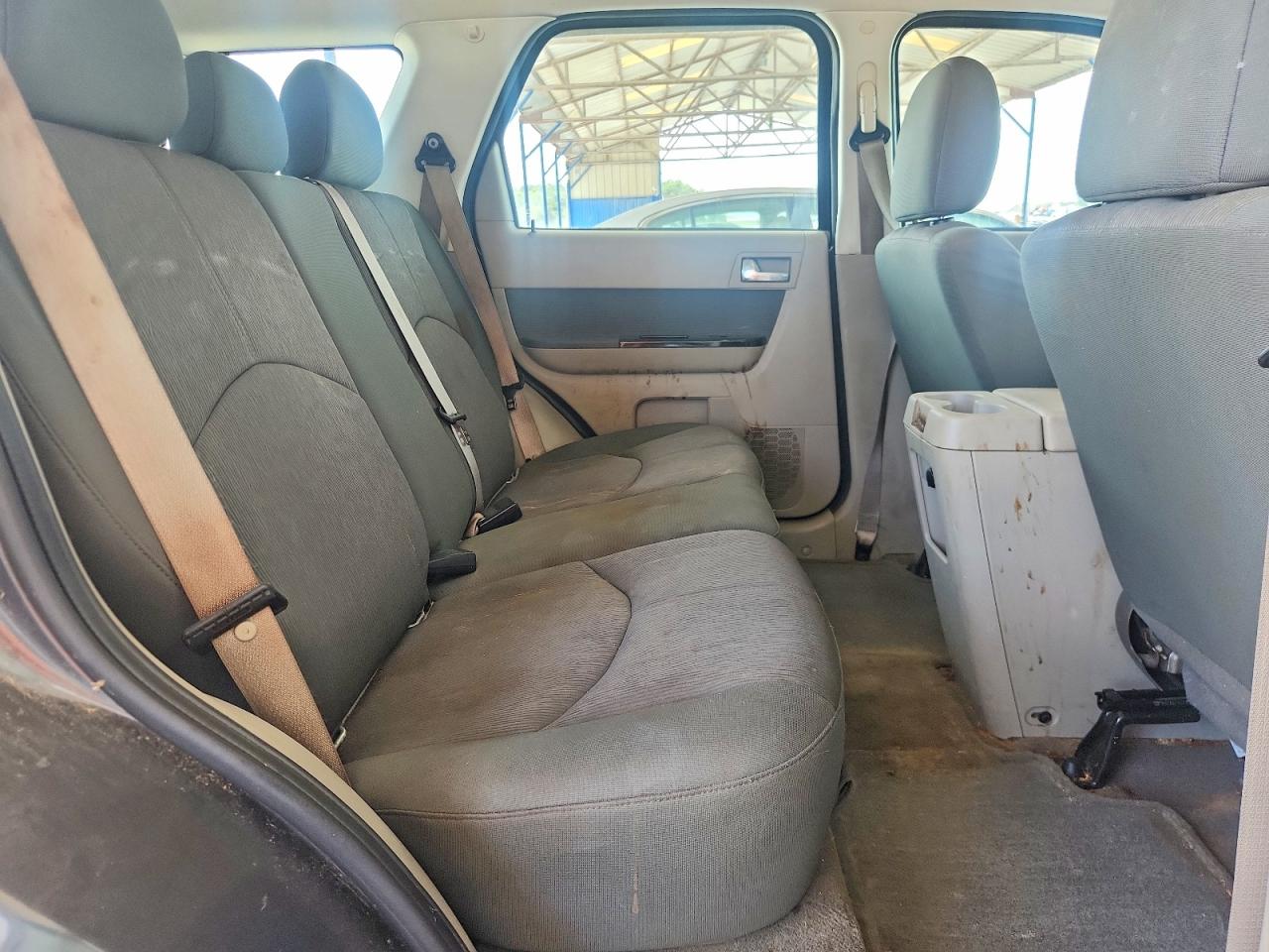 2010 Mazda Tribute I Gray vin: 4F2CY0C75AKM03508