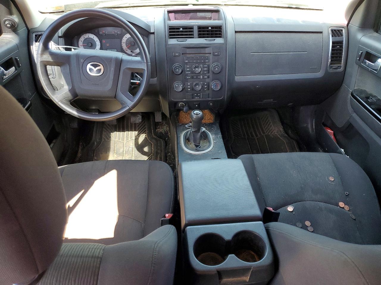 2010 Mazda Tribute I Черный vin: 4F2CY0C76AKM09284
