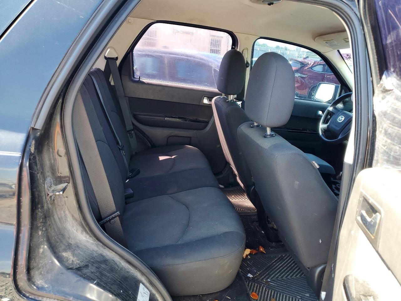 2010 Mazda Tribute I Черный vin: 4F2CY0C76AKM09284