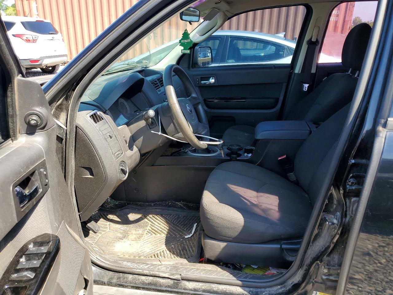 2010 Mazda Tribute I Черный vin: 4F2CY0C76AKM09284