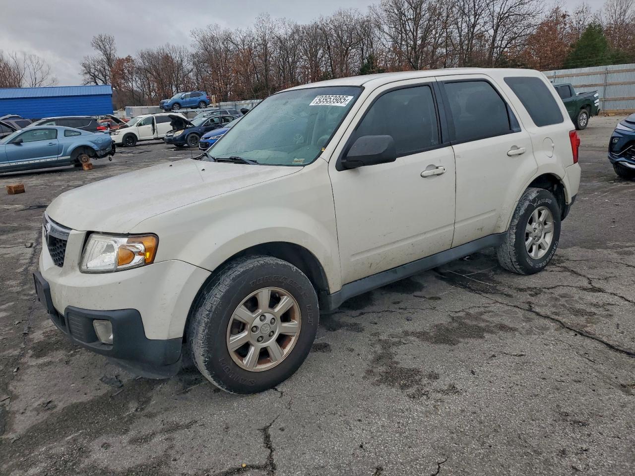 2011 Mazda Tribute I White vin: 4F2CY0C76BKM04927