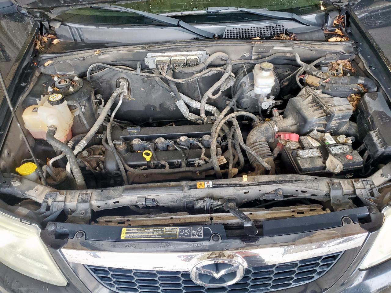2011 Mazda Tribute I Черный vin: 4F2CY0C76BKM07102