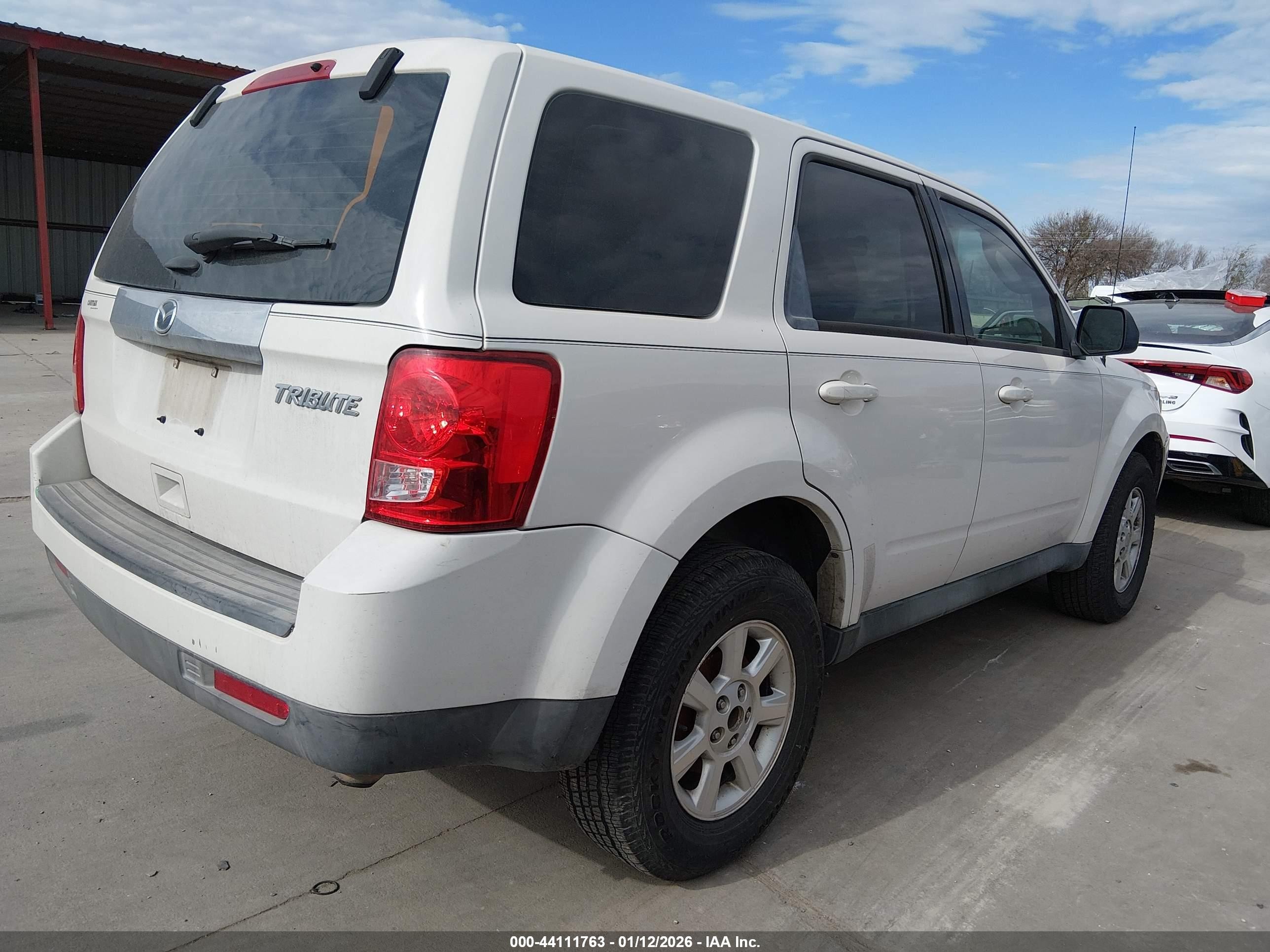 2011 Mazda Tribute I Sport White vin: 4F2CY0C77BKM04936