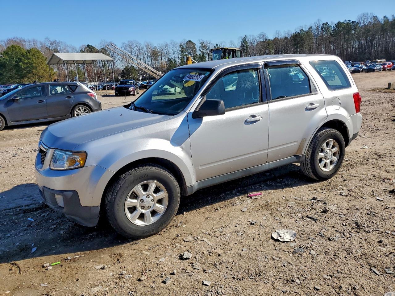 2011 Mazda Tribute I Серебряный vin: 4F2CY0C77BKM05360