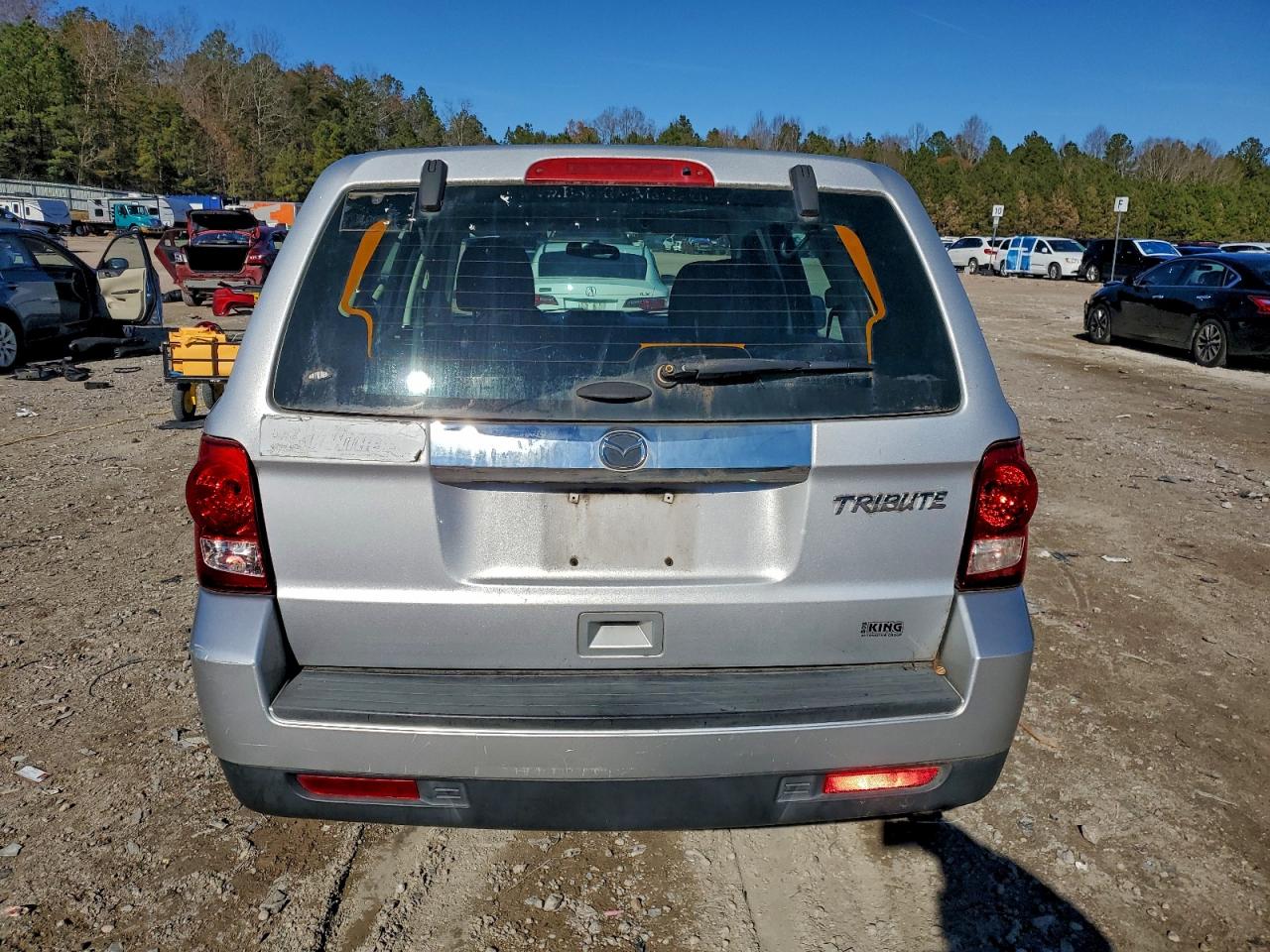2011 Mazda Tribute I Silver vin: 4F2CY0C77BKM05360