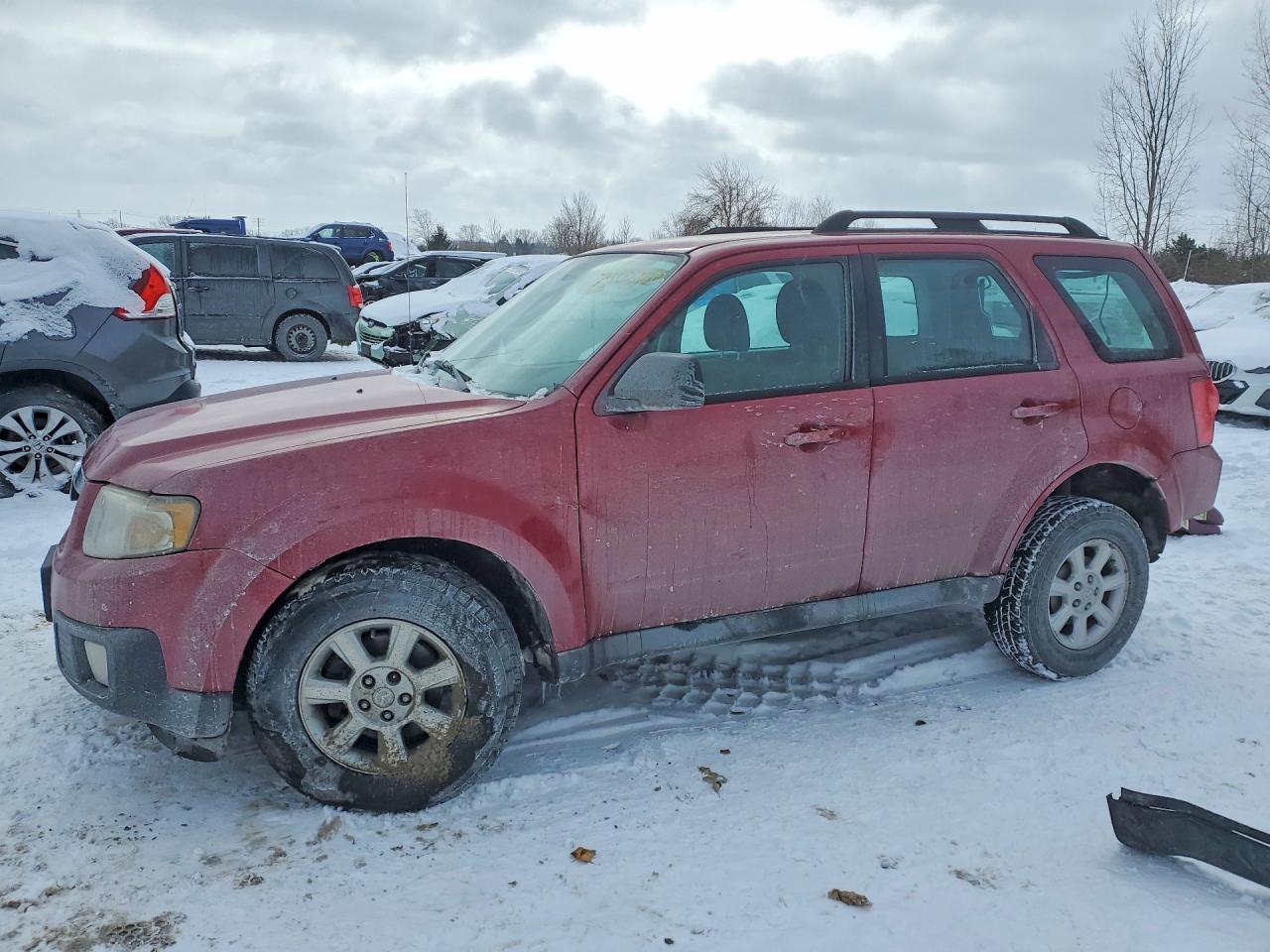 2011 Mazda Tribute I Красный vin: 4F2CY0C78BKM03228