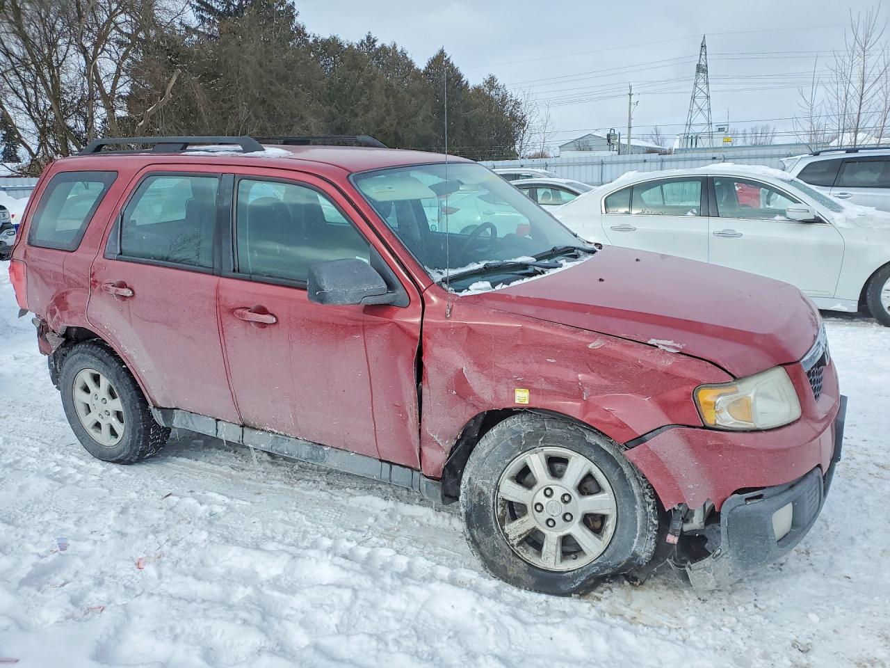 2011 Mazda Tribute I Красный vin: 4F2CY0C78BKM03228