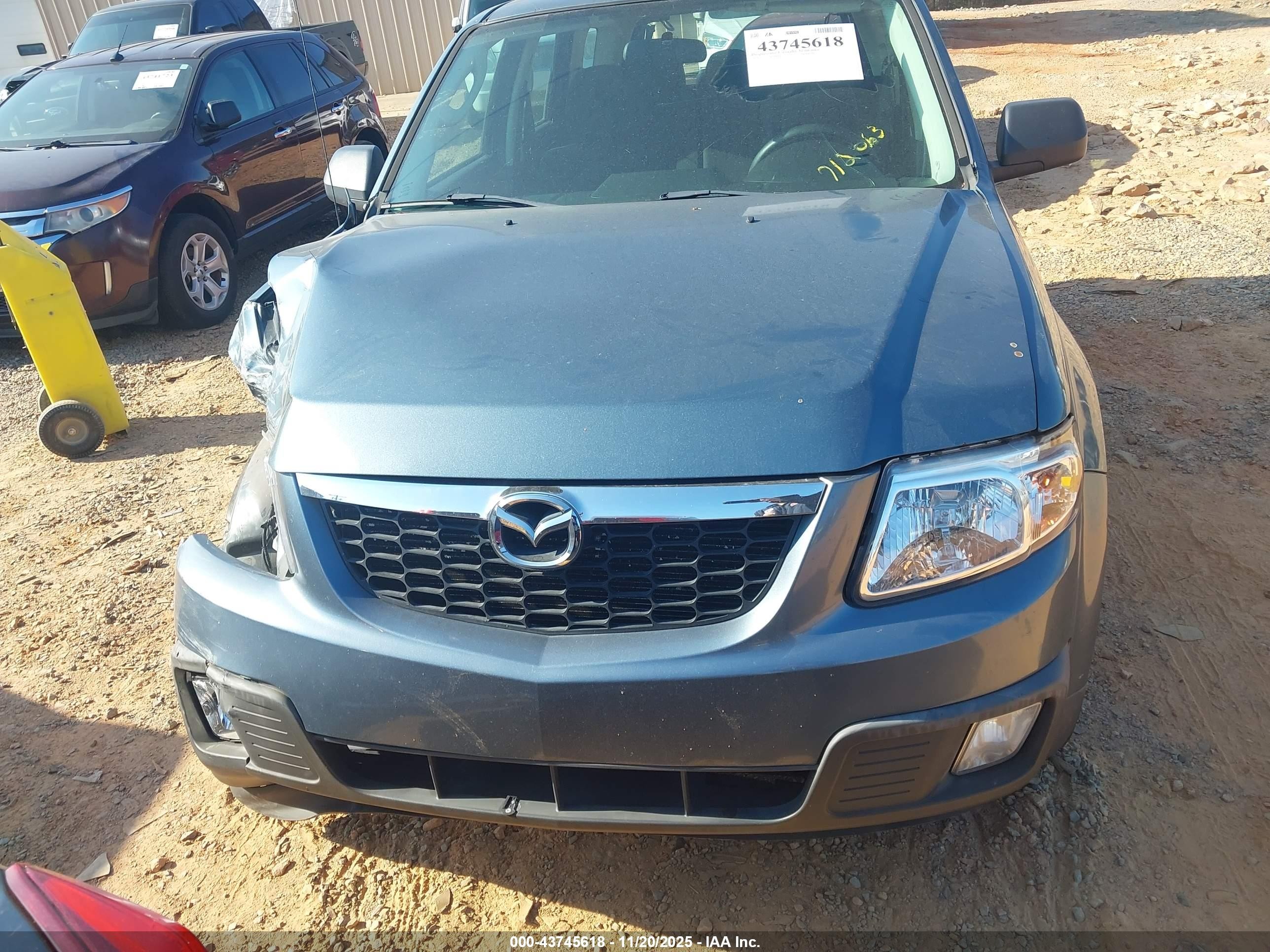 2011 Mazda Tribute I Sport Gray vin: 4F2CY0C79BKM03304