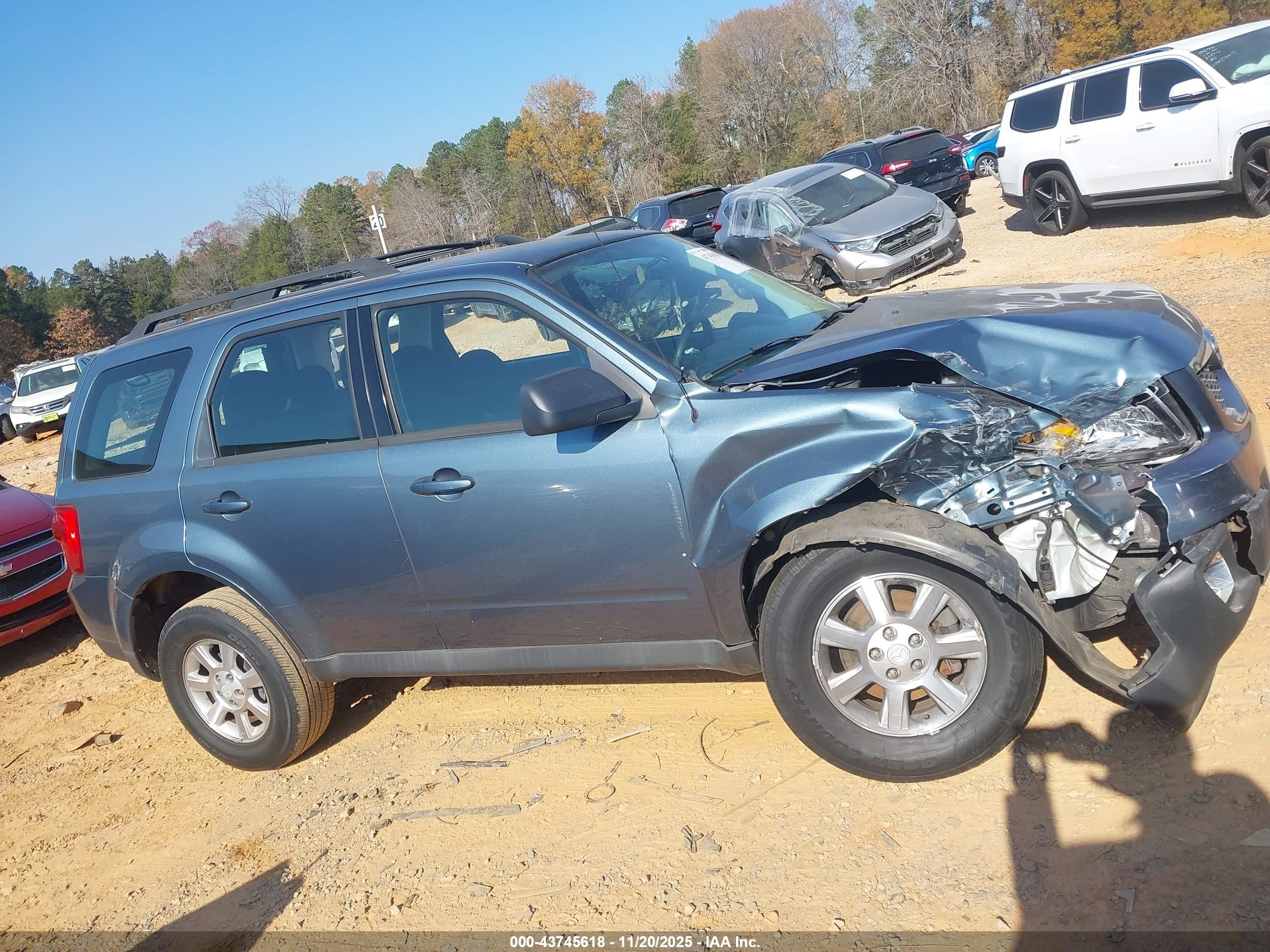 2011 Mazda Tribute I Sport Gray vin: 4F2CY0C79BKM03304