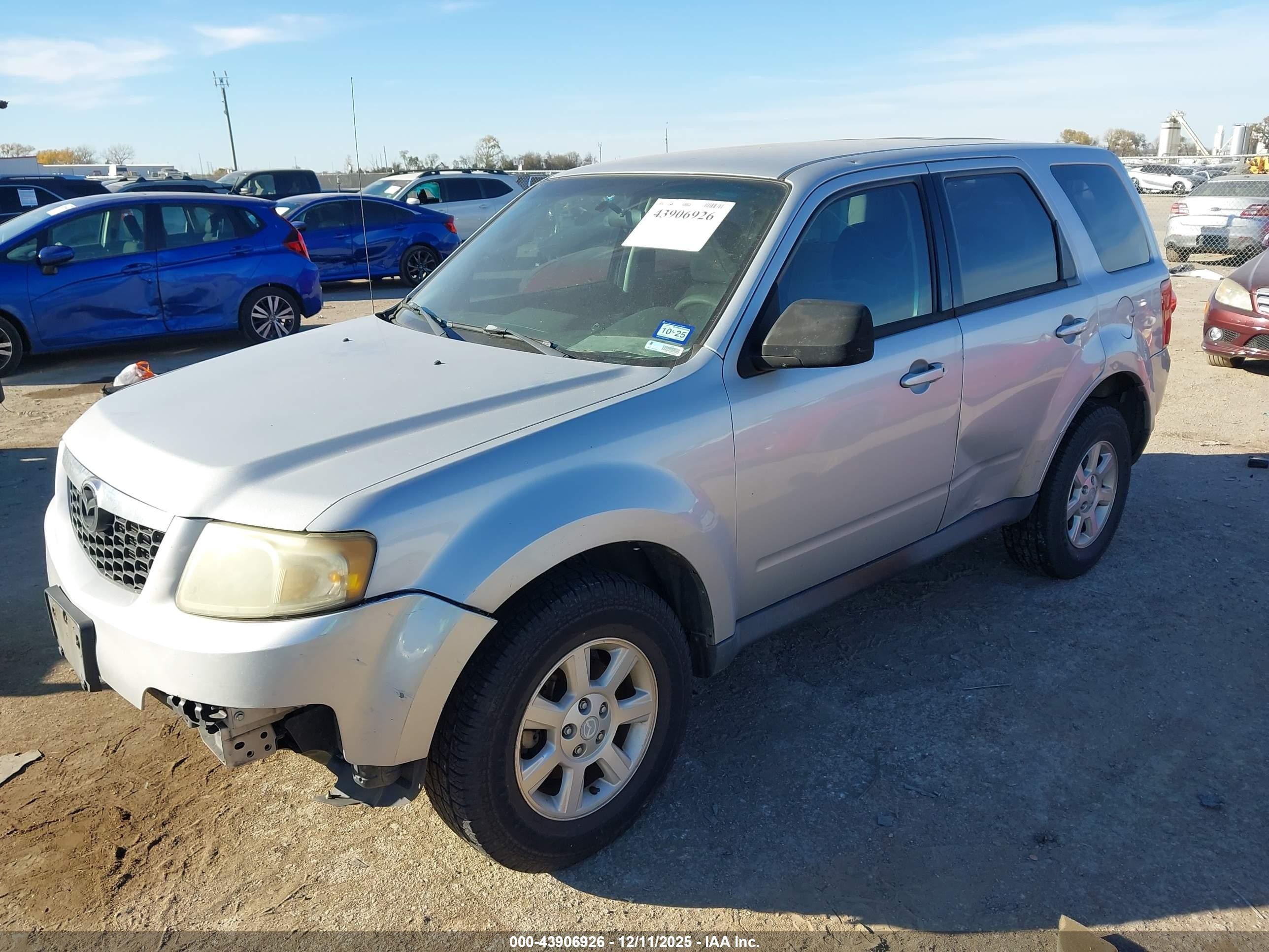 2011 Mazda Tribute I Sport Серебряный vin: 4F2CY0C79BKM05327