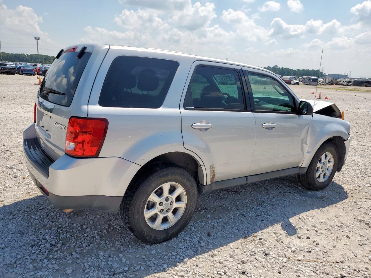 2011 Mazda Tribute I Silver vin: 4F2CY0C7XBKM03327