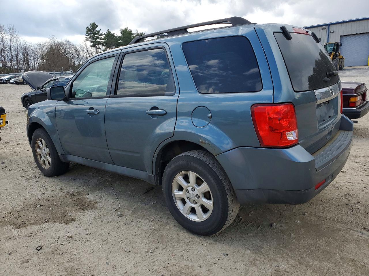 2011 Mazda Tribute I Blue vin: 4F2CY9C70BKM04801