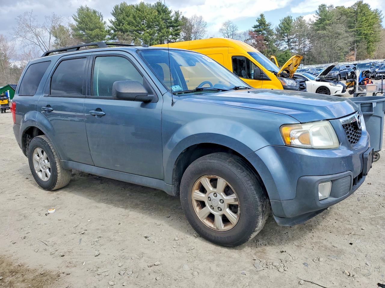 2011 Mazda Tribute I Blue vin: 4F2CY9C70BKM04801