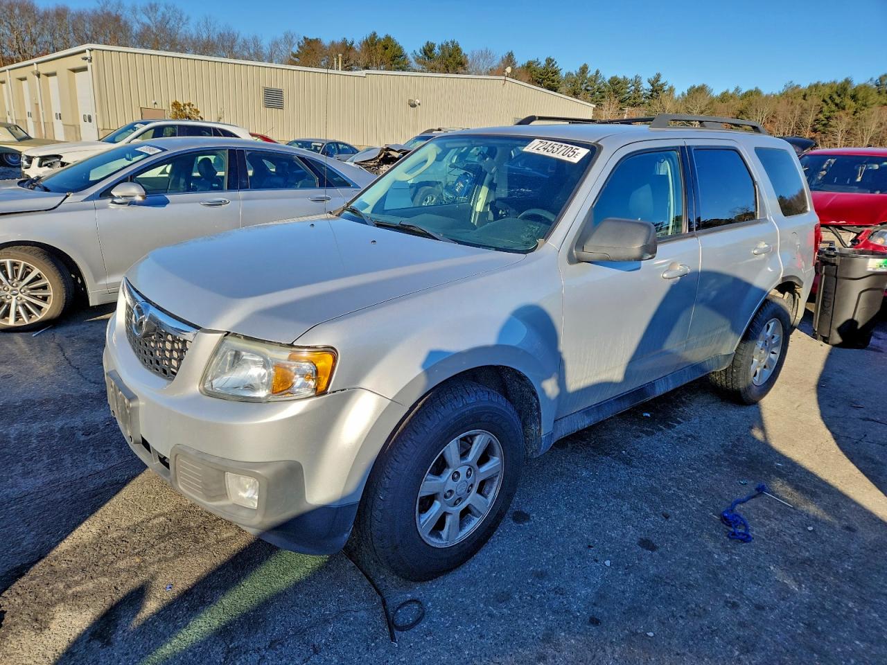 2011 Mazda Tribute I Silver vin: 4F2CY9C72BKM00734