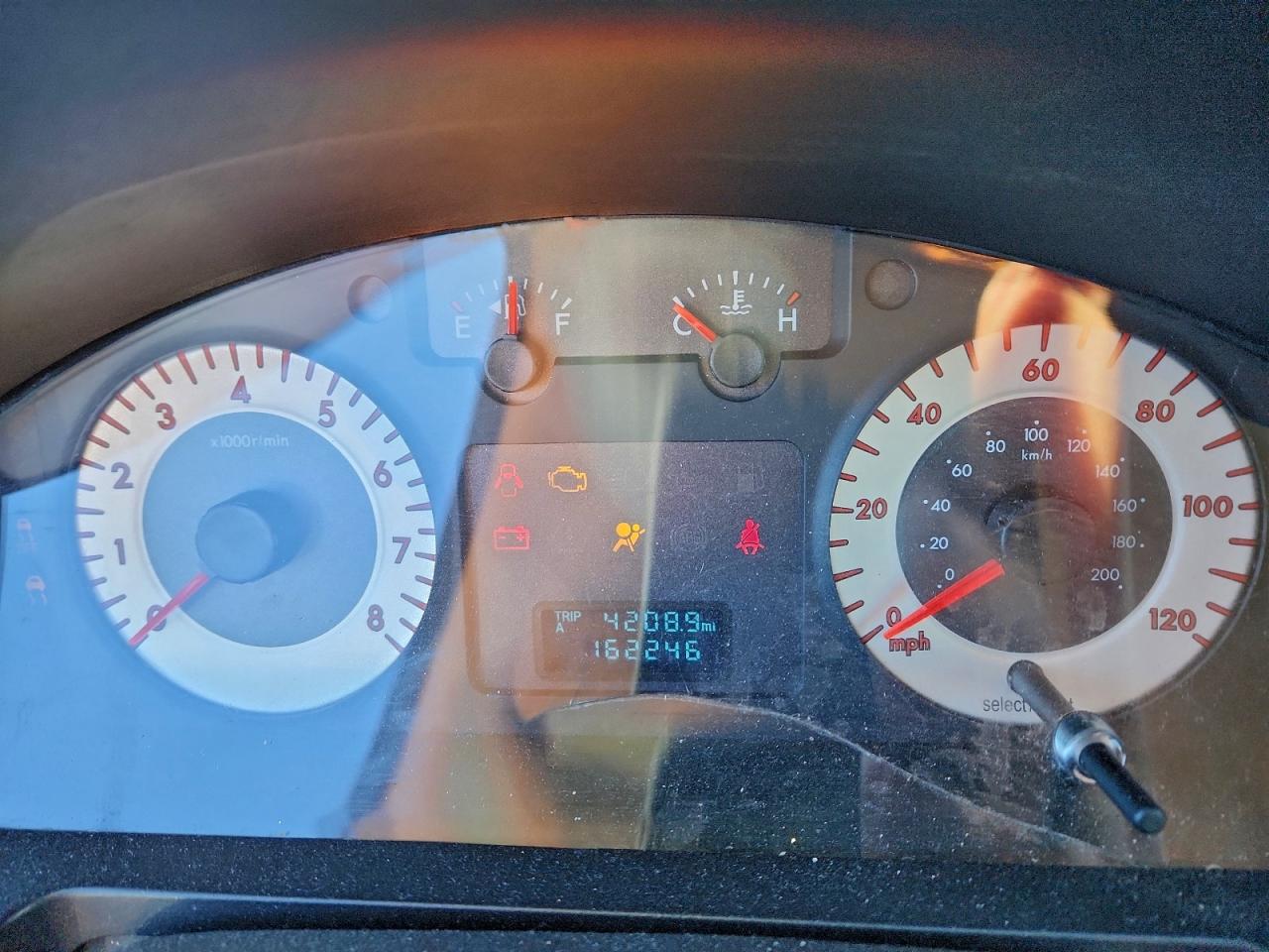 2011 Mazda Tribute I Silver vin: 4F2CY9C72BKM00734