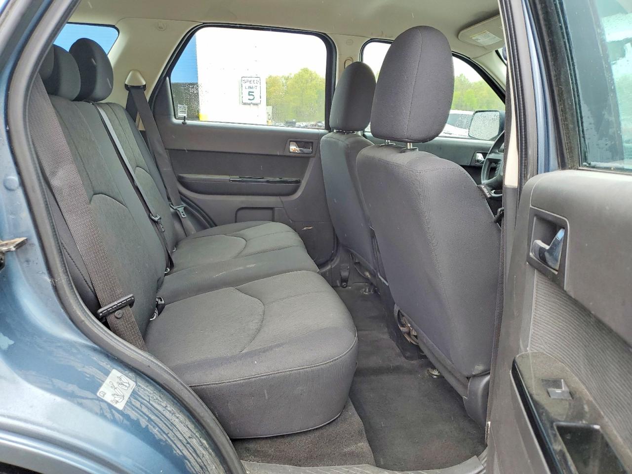 2011 Mazda Tribute I Blue vin: 4F2CY9C73BKM00743