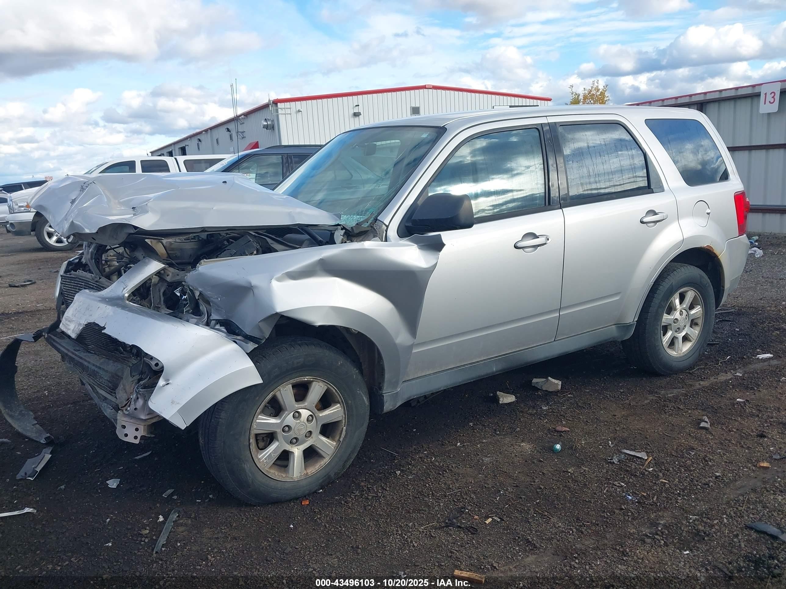 2011 Mazda Tribute I Sport Silver vin: 4F2CY9C75BKM03501