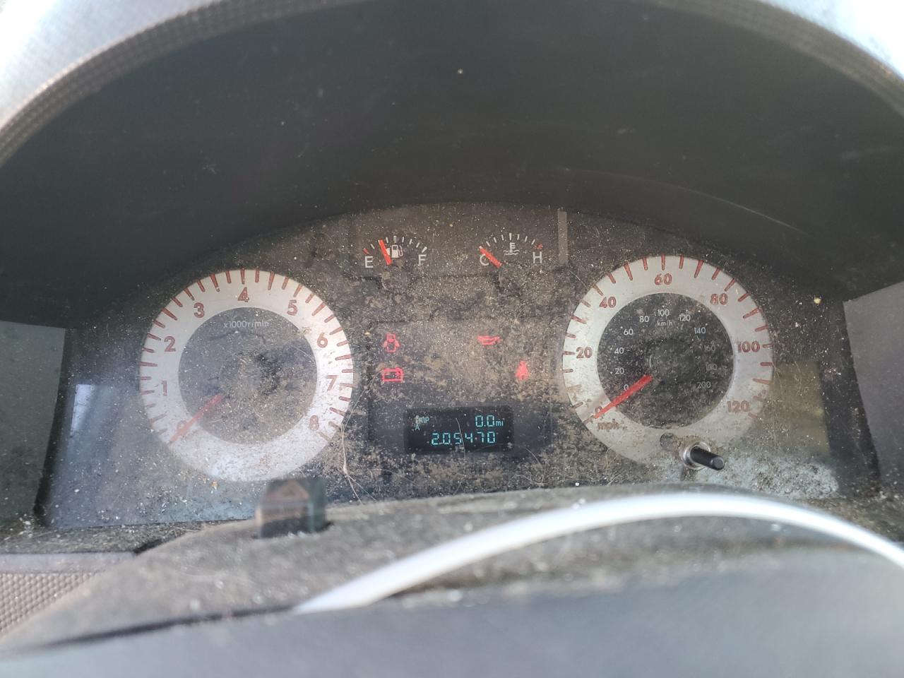 2011 Mazda Tribute I Серебряный vin: 4F2CY9C76BKM03507