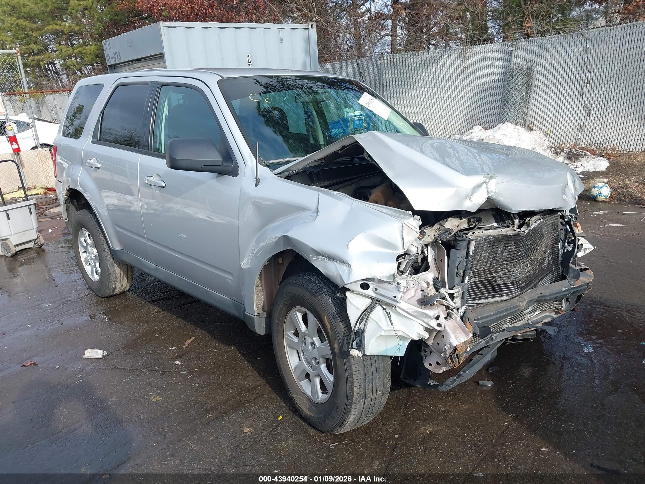 2011 Mazda Tribute I Sport Серебряный vin: 4F2CY9C79BKM07468
