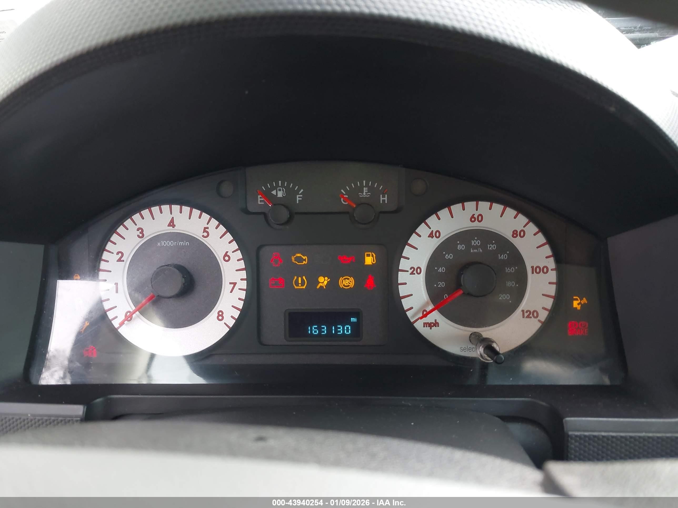 2011 Mazda Tribute I Sport Silver vin: 4F2CY9C79BKM07468