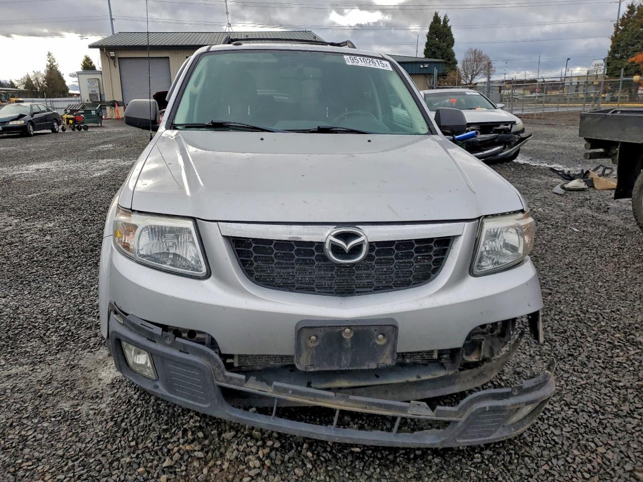 2011 Mazda Tribute S Silver vin: 4F2CY9GG9BKM07206