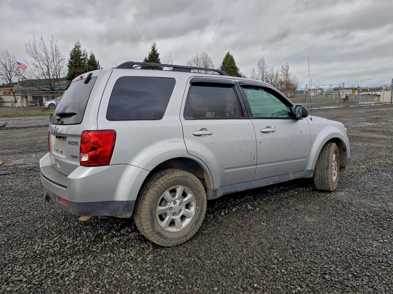 2011 Mazda Tribute S Silver vin: 4F2CY9GG9BKM07206