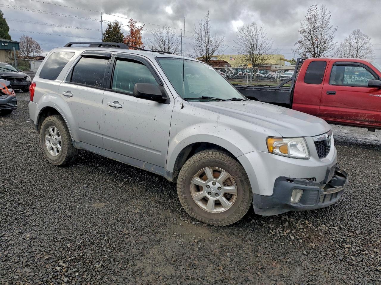 2011 Mazda Tribute S Silver vin: 4F2CY9GG9BKM07206