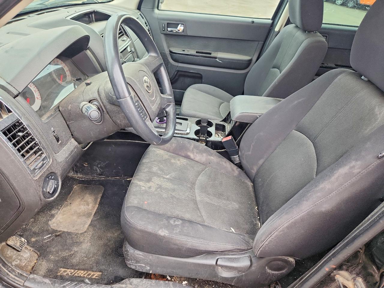 2009 Mazda Tribute I Черный vin: 4F2CZ02729KM01273