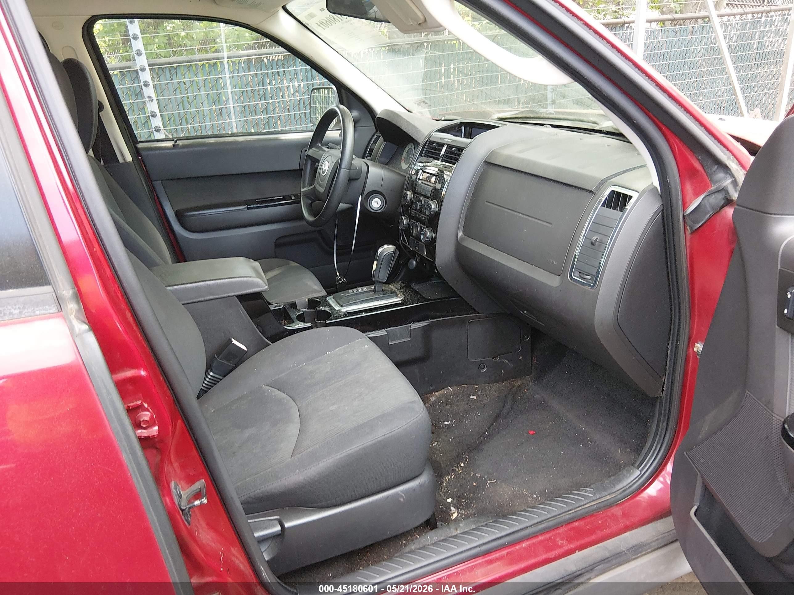 2009 Mazda Tribute I Sport Red vin: 4F2CZ02779KM08896