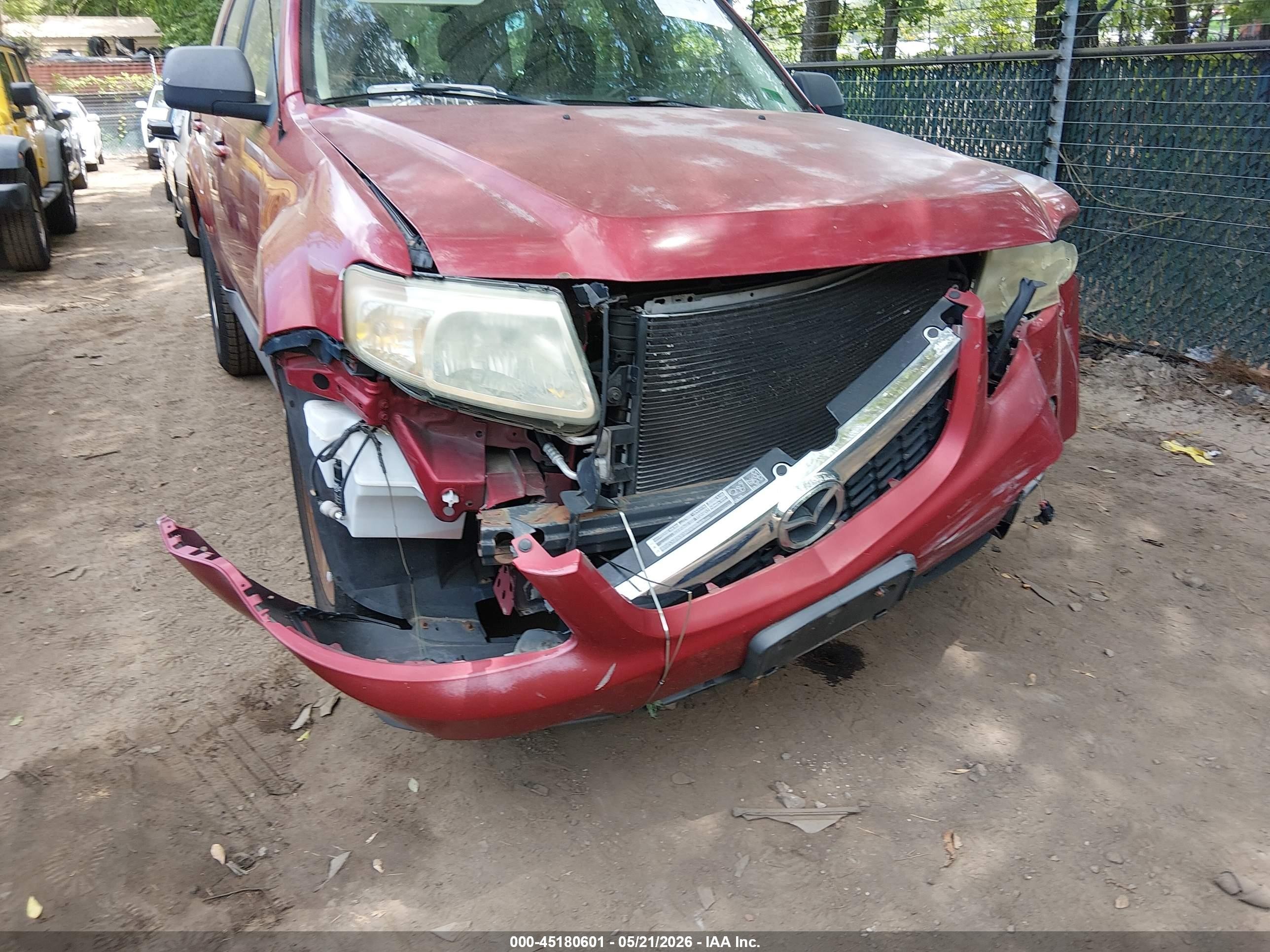 2009 Mazda Tribute I Sport Red vin: 4F2CZ02779KM08896
