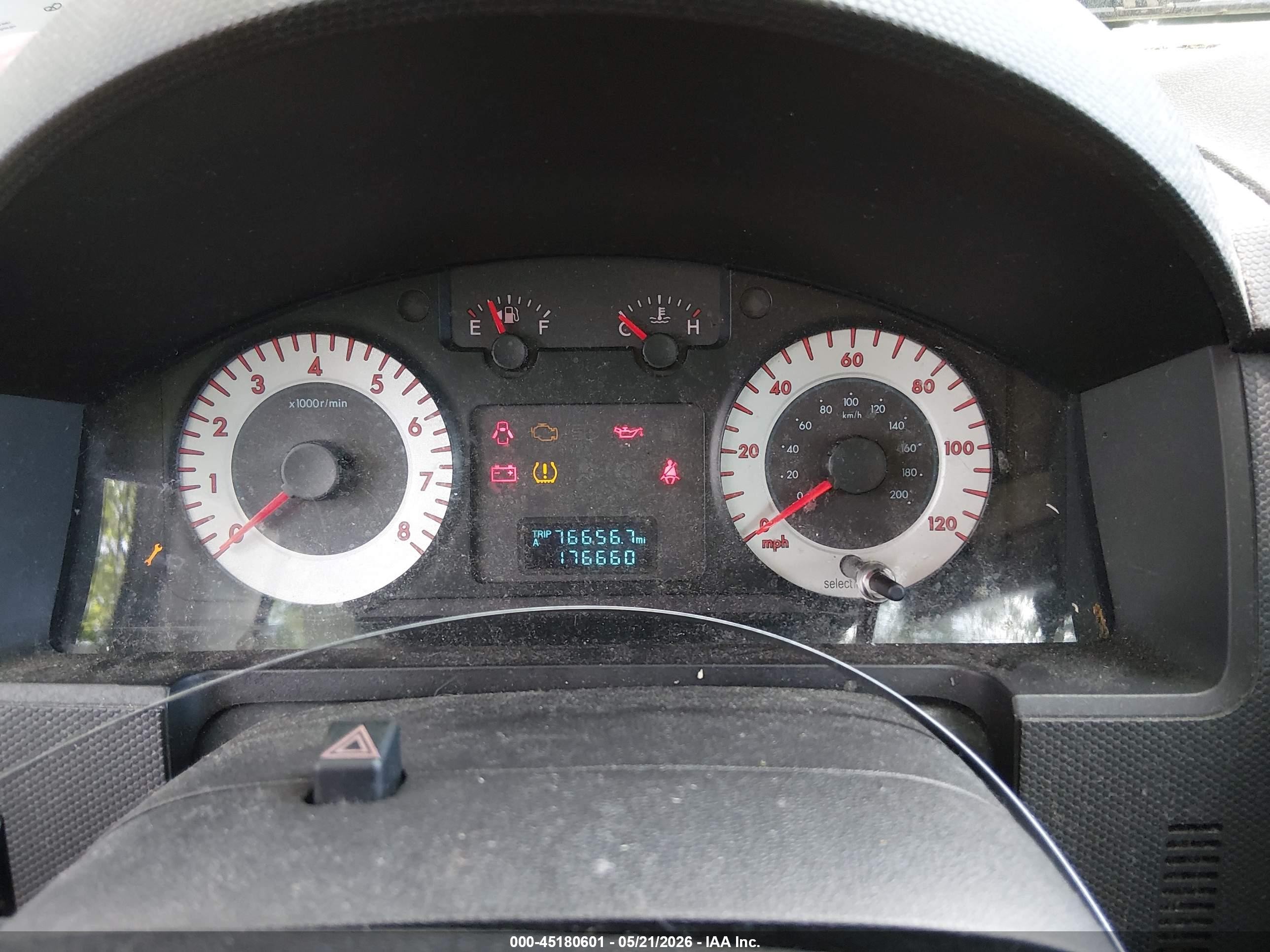 2009 Mazda Tribute I Sport Red vin: 4F2CZ02779KM08896