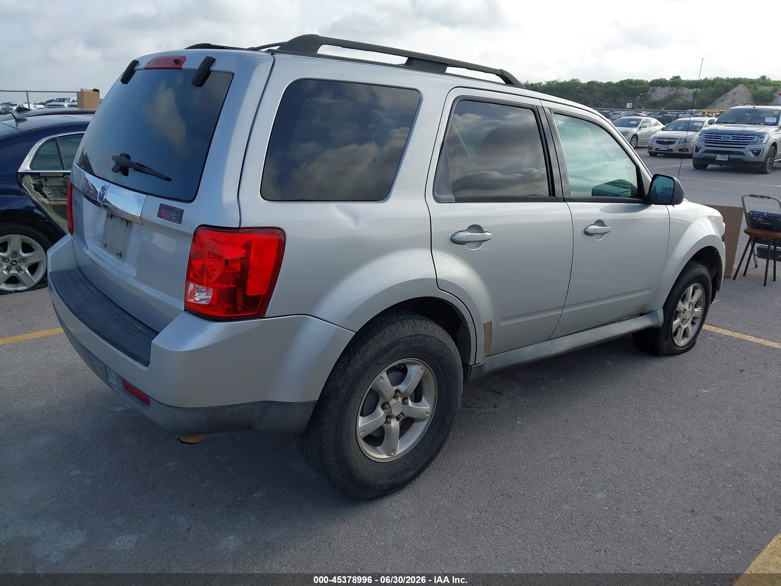 2009 Mazda Tribute I Touring Silver vin: 4F2CZ02799KM06373