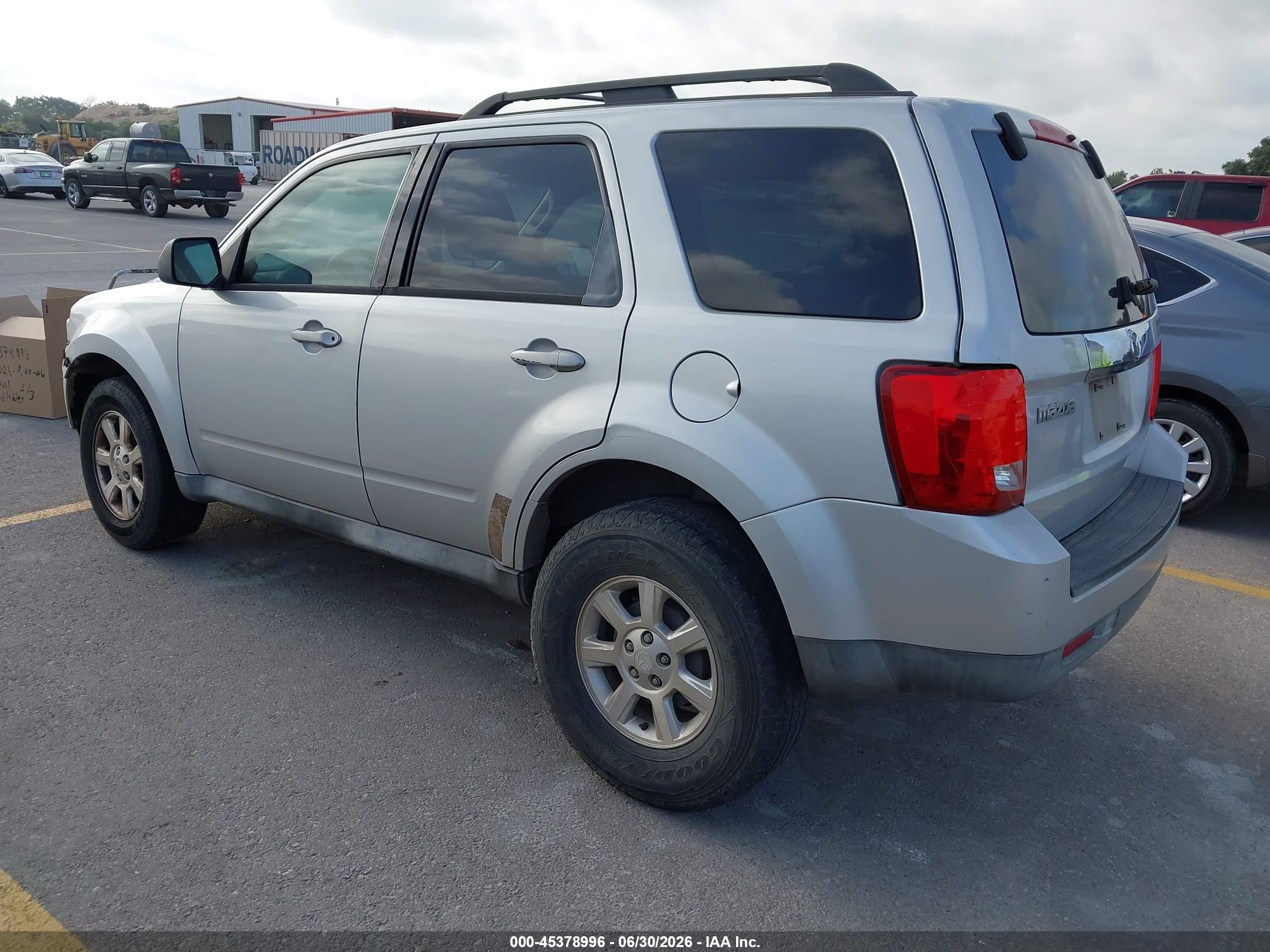 2009 Mazda Tribute I Touring Silver vin: 4F2CZ02799KM06373