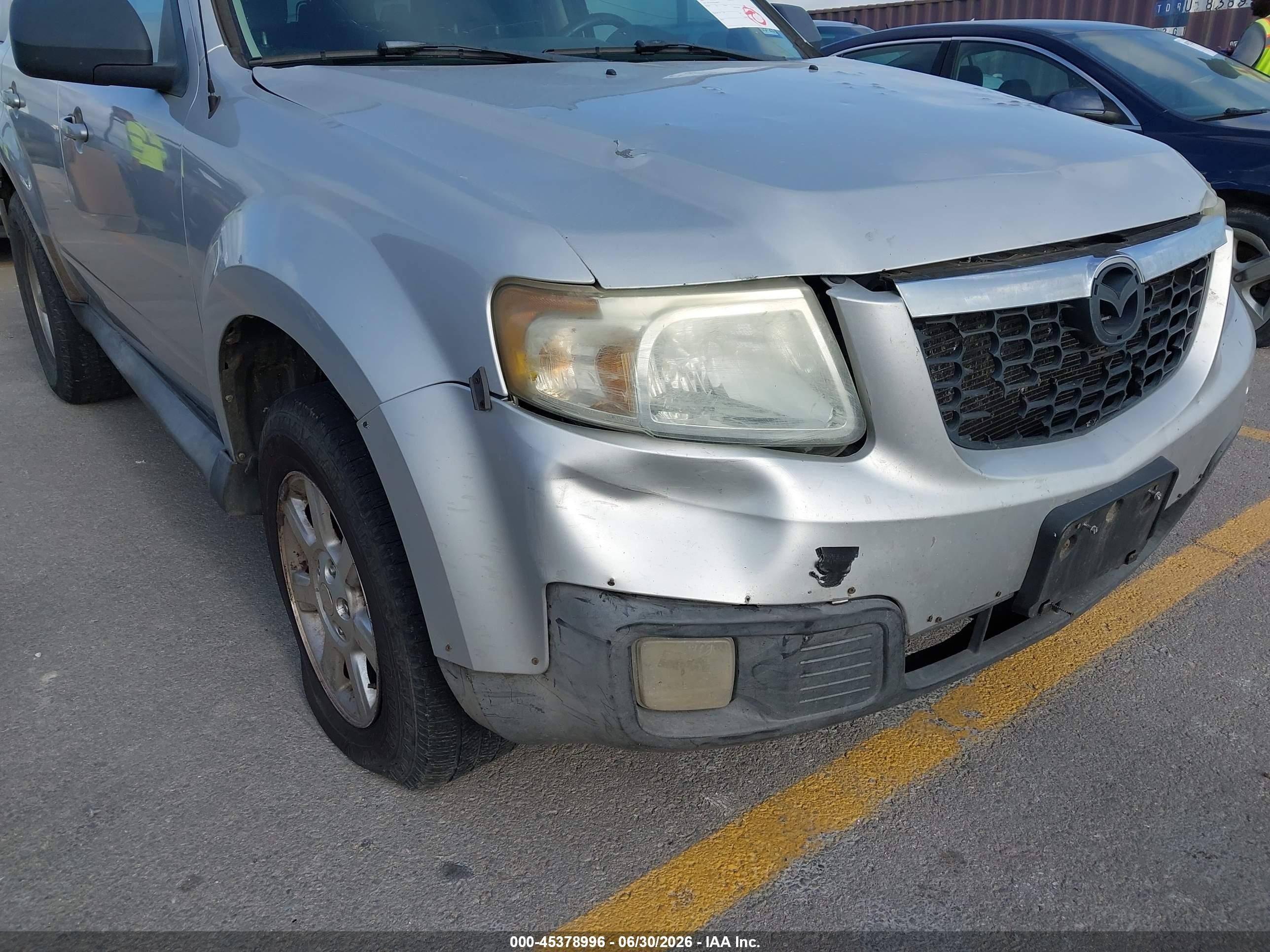 2009 Mazda Tribute I Touring Silver vin: 4F2CZ02799KM06373