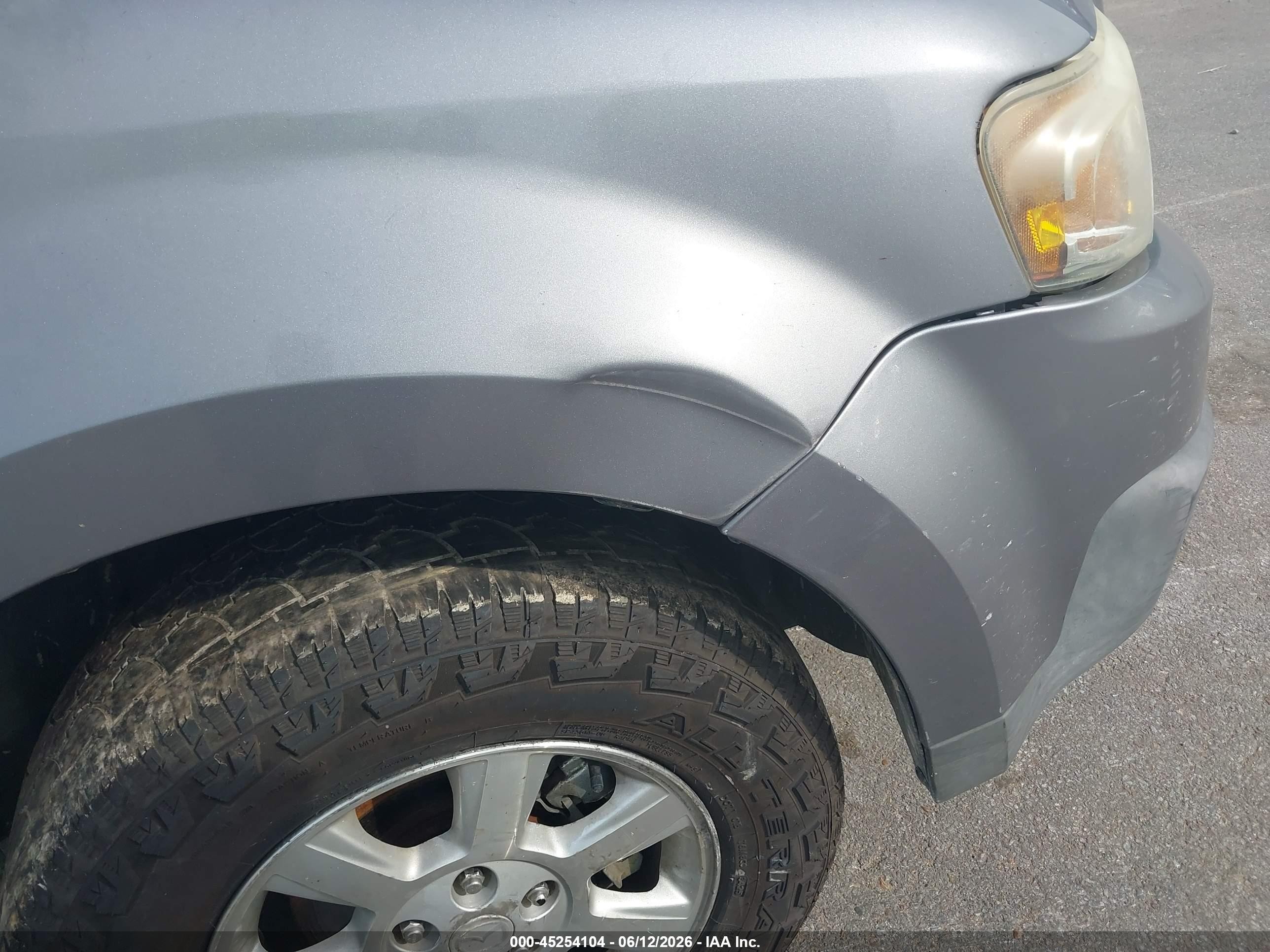 2008 Mazda Tribute I Sport Серый vin: 4F2CZ02Z08KM06083