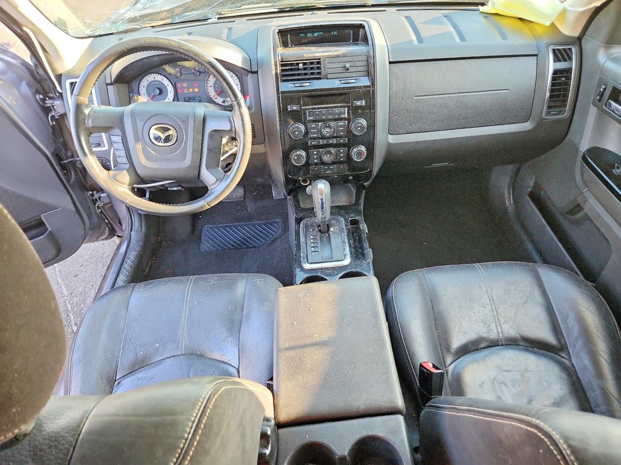 2008 Mazda Tribute I Silver vin: 4F2CZ02Z08KM20663