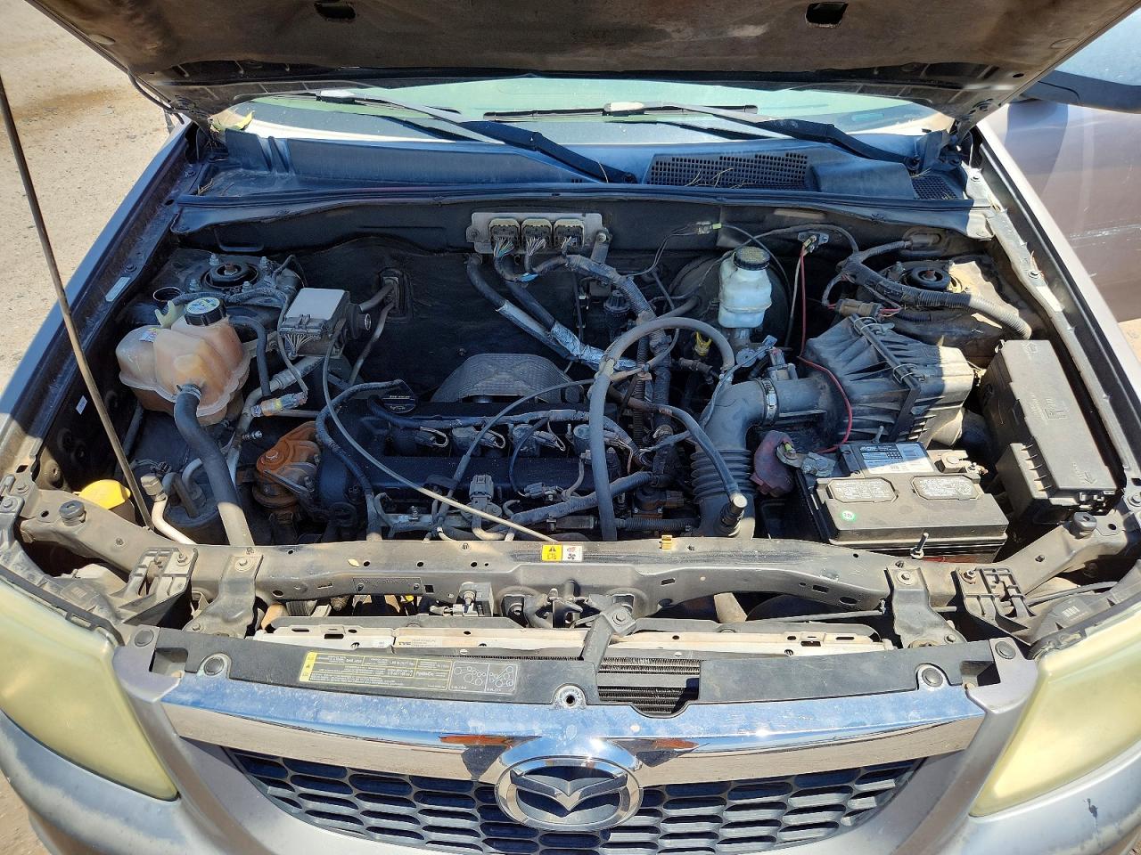 2008 Mazda Tribute I Коричневый vin: 4F2CZ02Z08KM30495