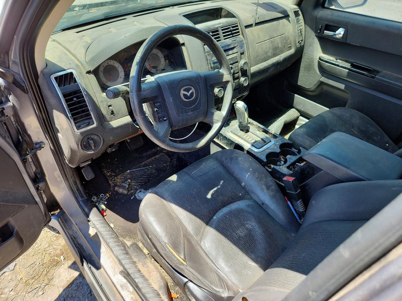 2008 Mazda Tribute I Коричневый vin: 4F2CZ02Z08KM30495