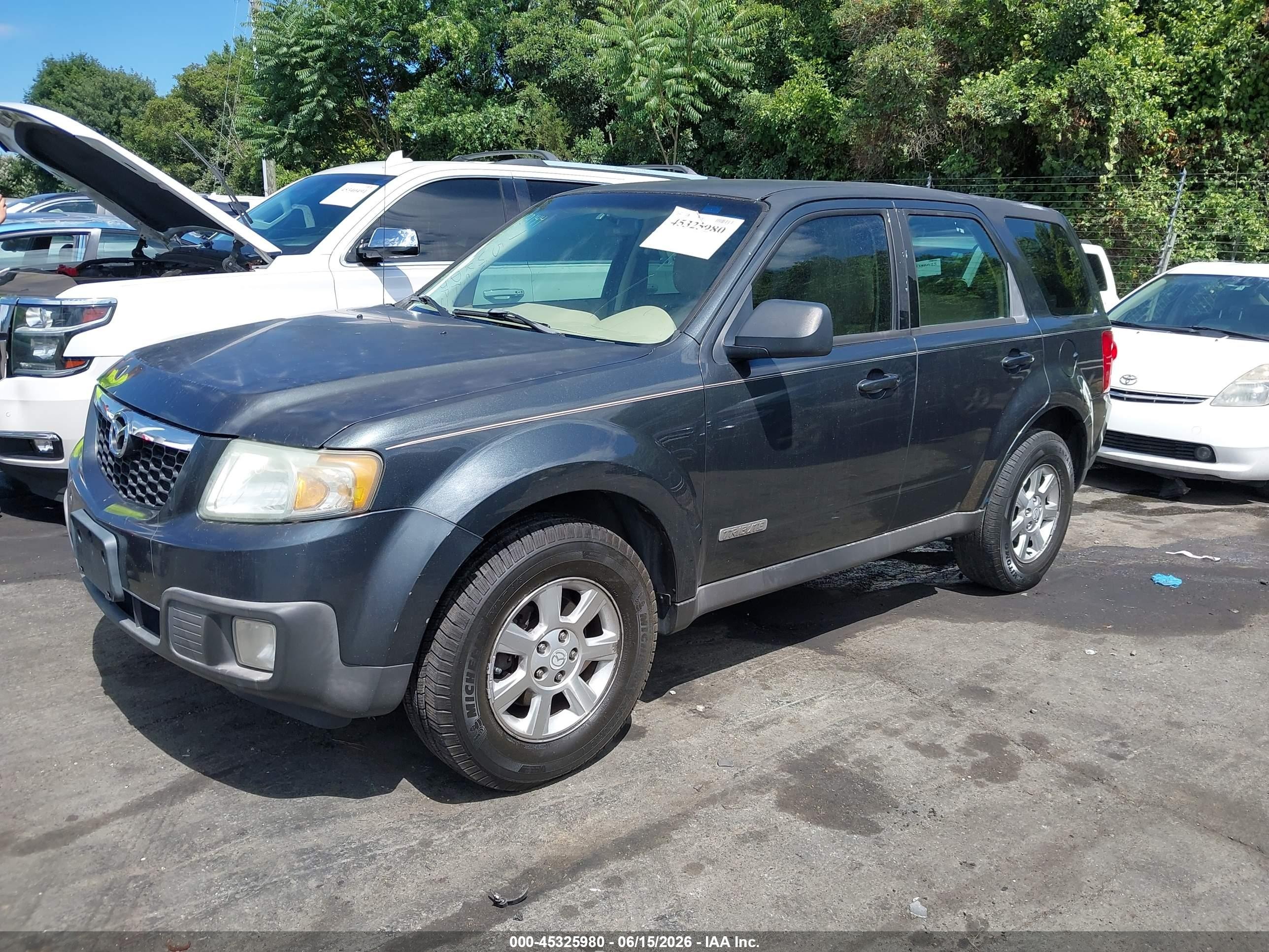 2008 Mazda Tribute I Sport Gray vin: 4F2CZ02Z18KM02639