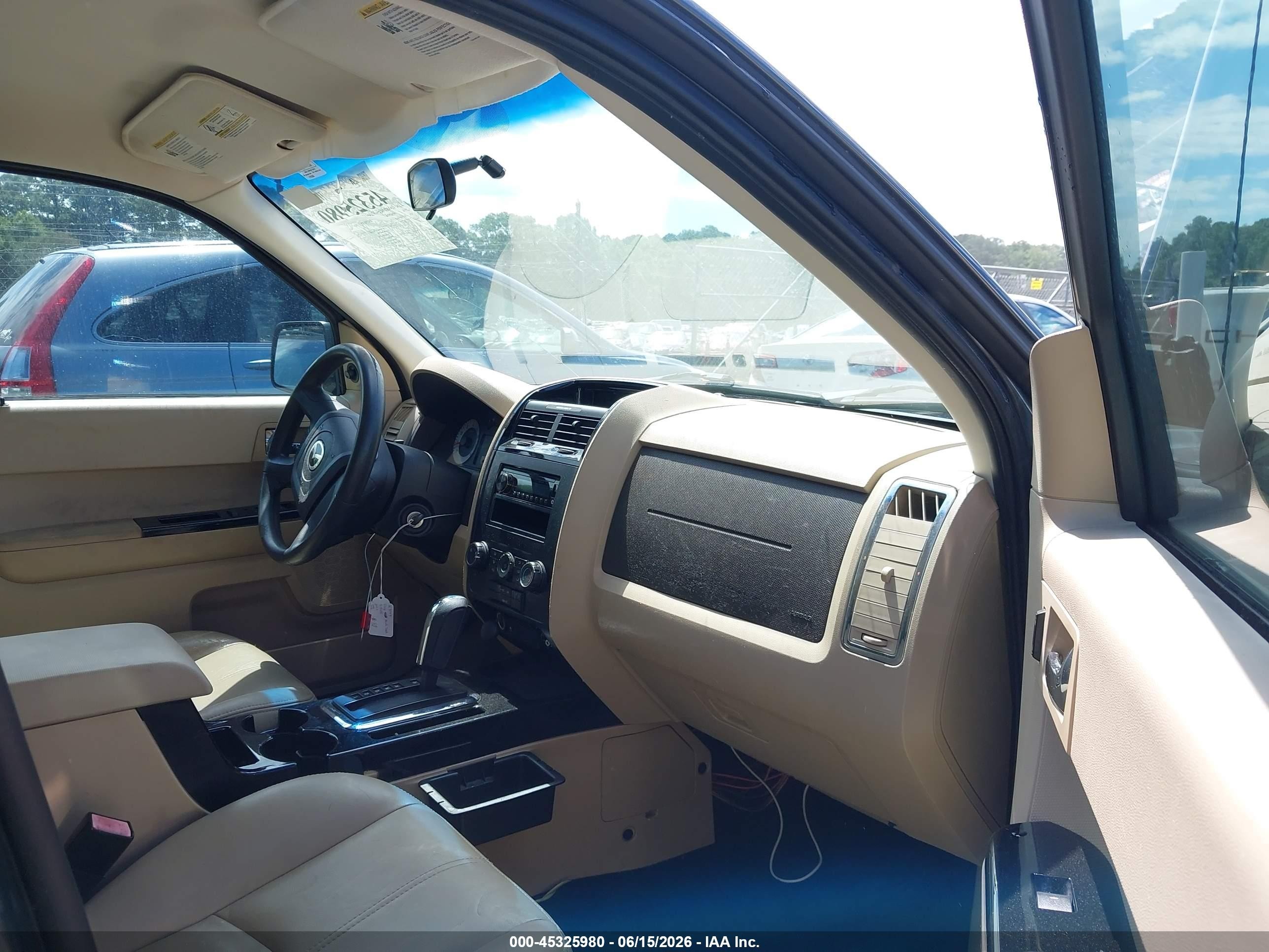 2008 Mazda Tribute I Sport Gray vin: 4F2CZ02Z18KM02639