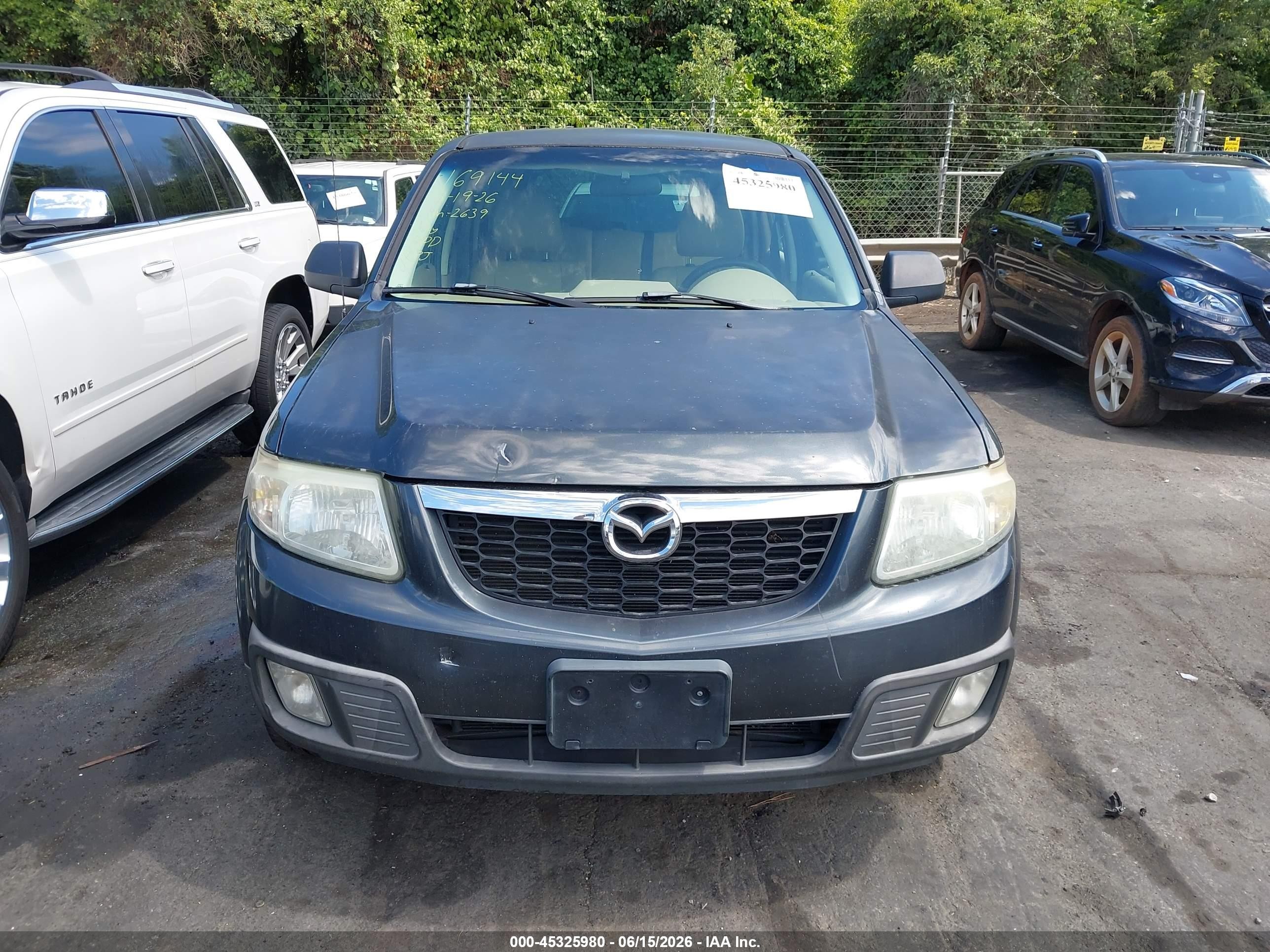 2008 Mazda Tribute I Sport Gray vin: 4F2CZ02Z18KM02639