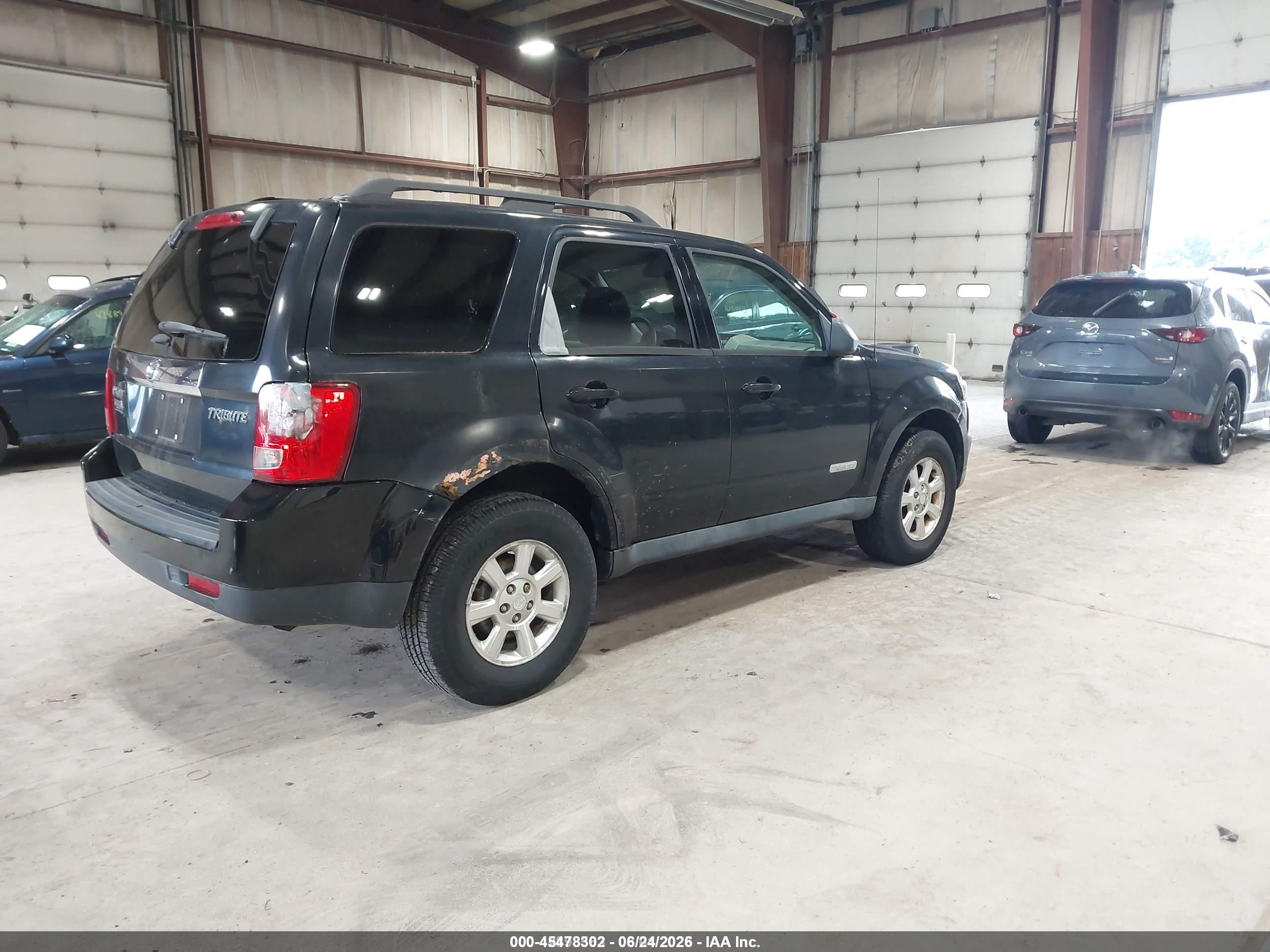 2008 Mazda Tribute I Touring Черный vin: 4F2CZ02Z28KM11219
