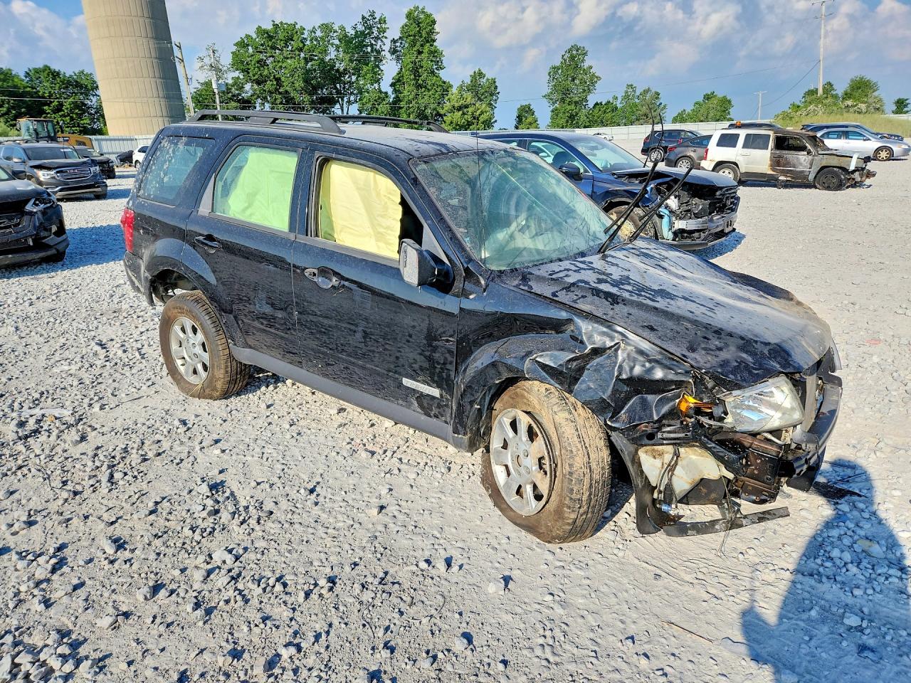 2008 Mazda Tribute I Черный vin: 4F2CZ02Z28KM18025