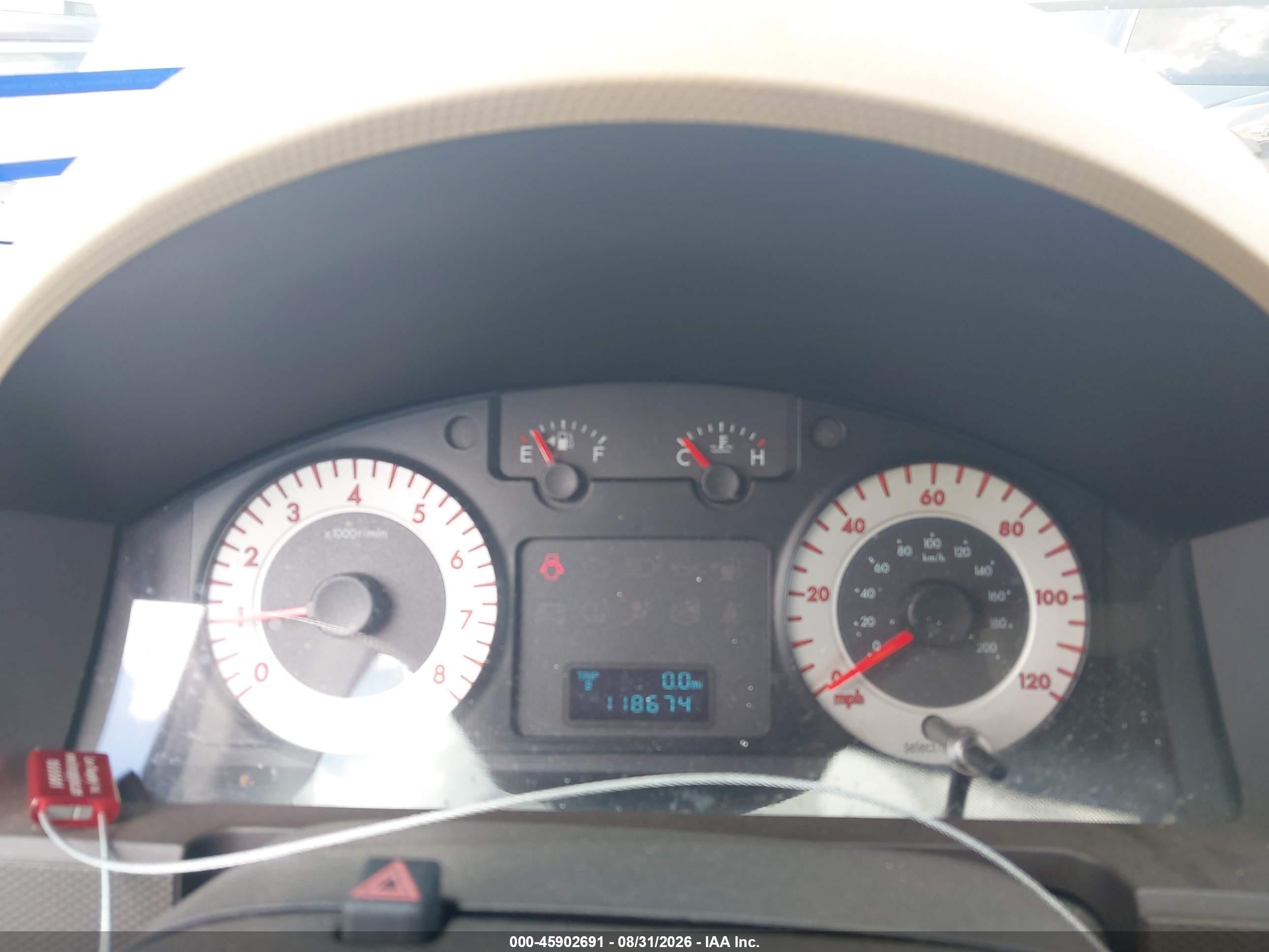 2008 Mazda Tribute I Grand Touring White vin: 4F2CZ02Z28KM28005