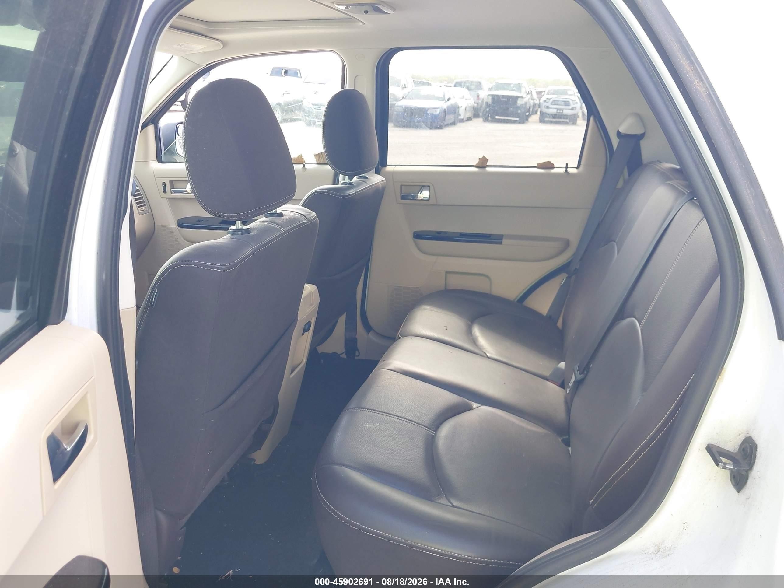 2008 Mazda Tribute I Grand Touring White vin: 4F2CZ02Z28KM28005