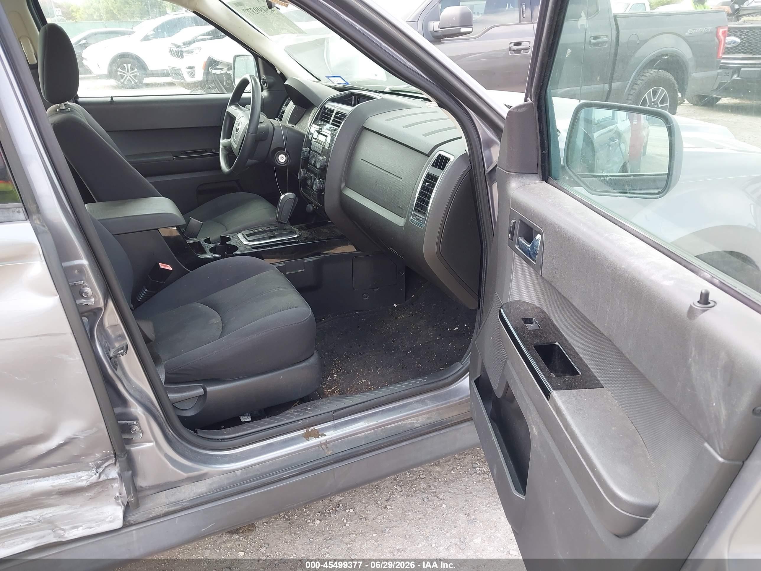 2008 Mazda Tribute I Sport Gray vin: 4F2CZ02Z58KM26510